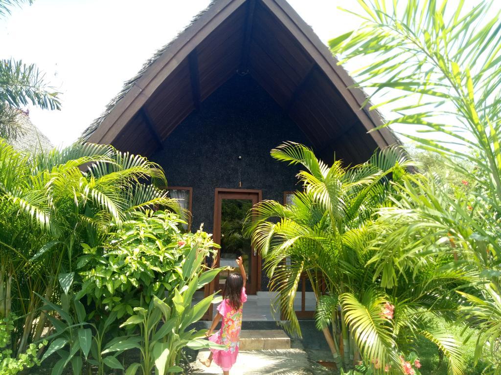 Rose Bungalow Hotel Pemenang Zewnętrze zdjęcie