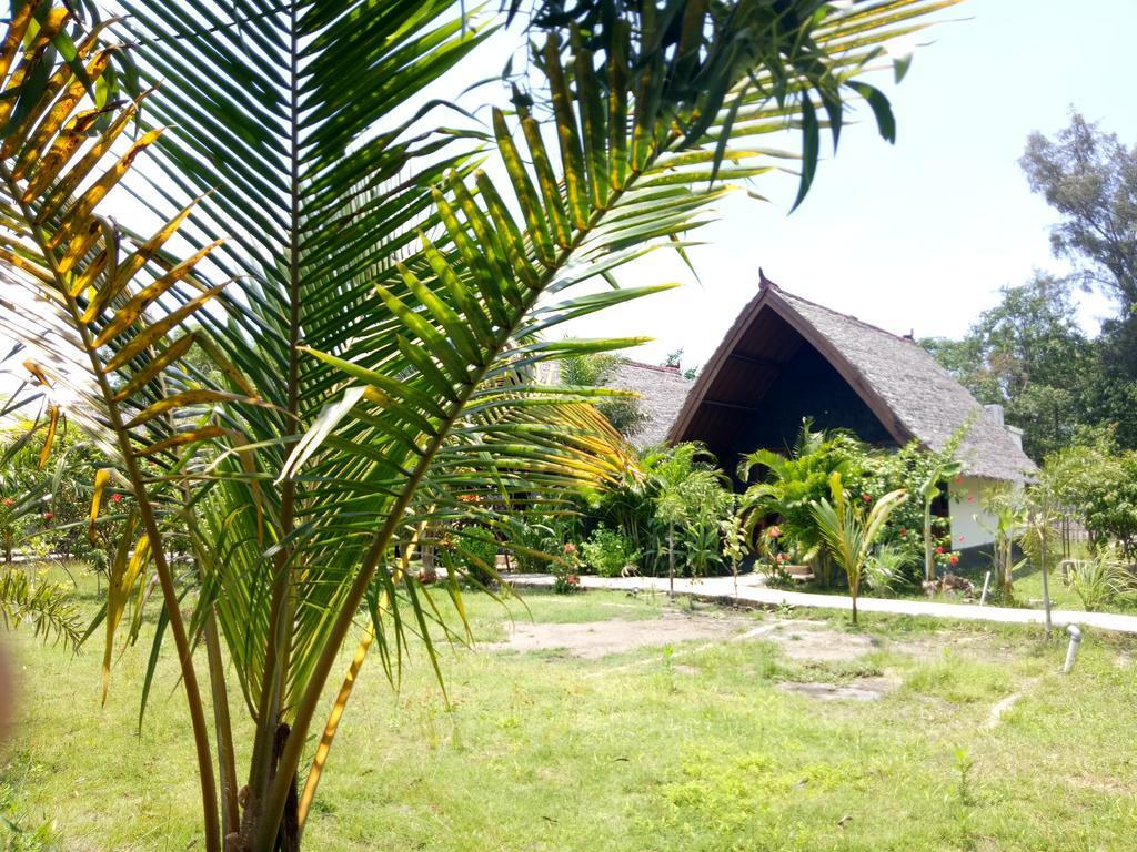 Rose Bungalow Hotel Pemenang Zewnętrze zdjęcie