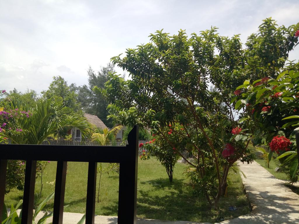 Rose Bungalow Hotel Pemenang Zewnętrze zdjęcie