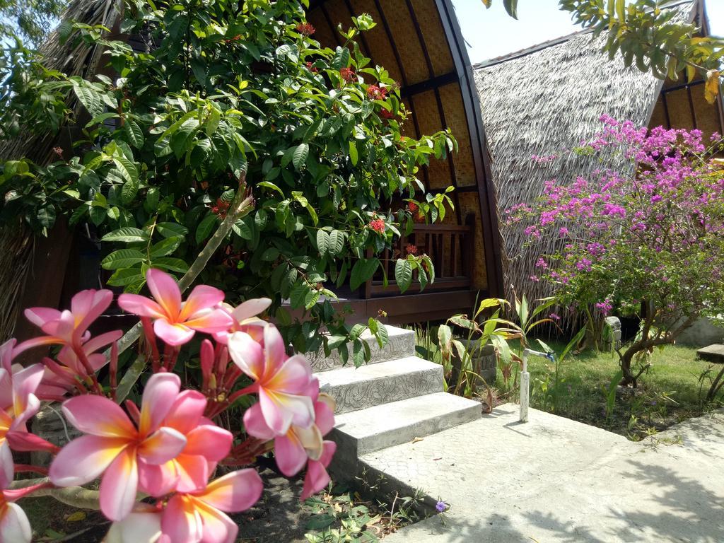 Rose Bungalow Hotel Pemenang Zewnętrze zdjęcie