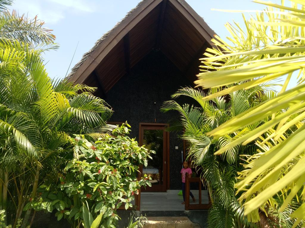 Rose Bungalow Hotel Pemenang Zewnętrze zdjęcie